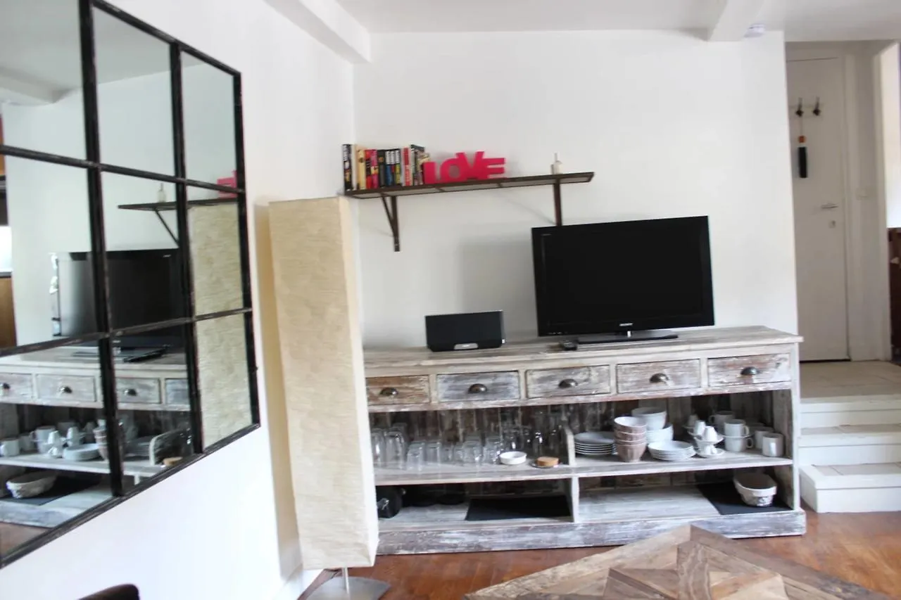 Апартаменты Luckey Homes - Rue Du Pont De Lodi
